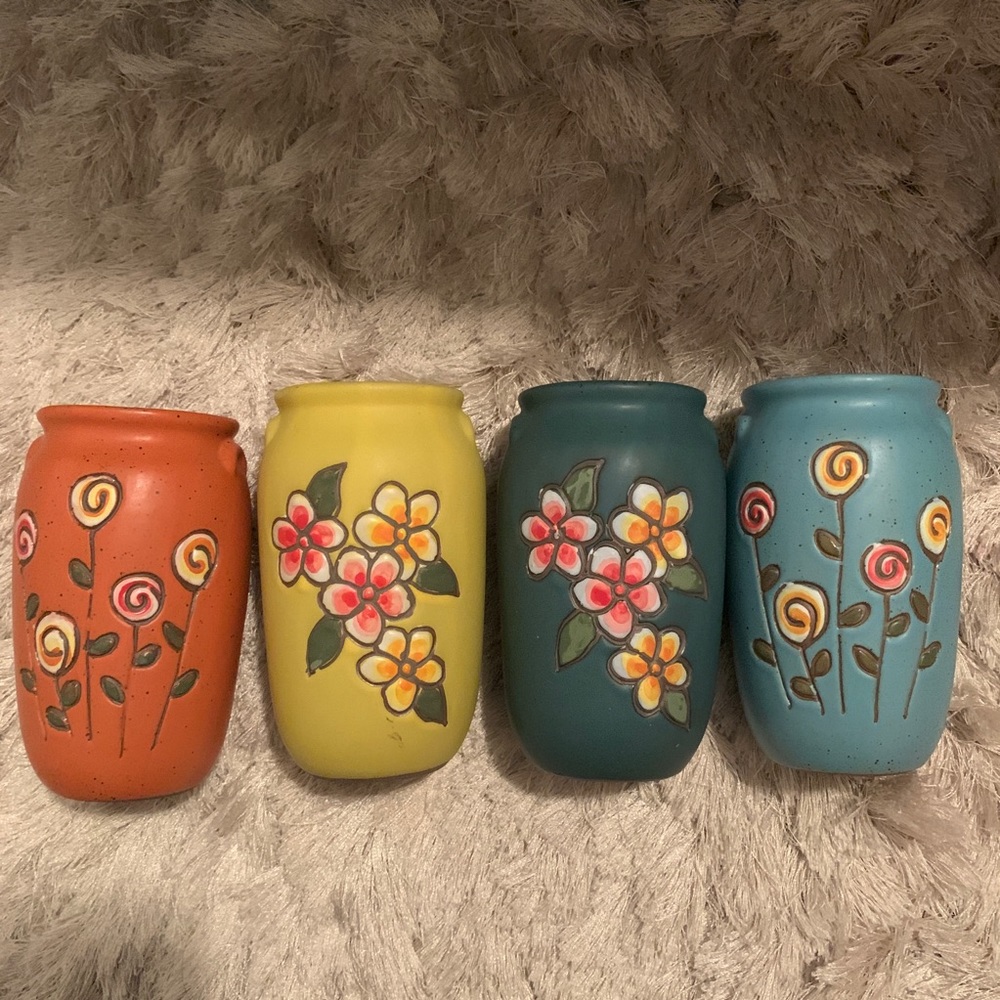 Flower pots
